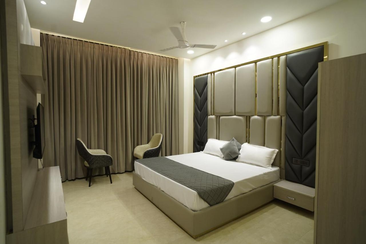 Ovel Hotel Лудхіяна Номер фото